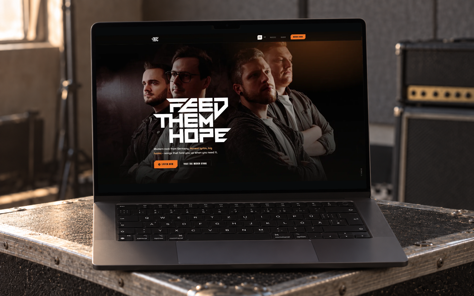 Website-Mockup auf einem Laptop: Feed Them Hope